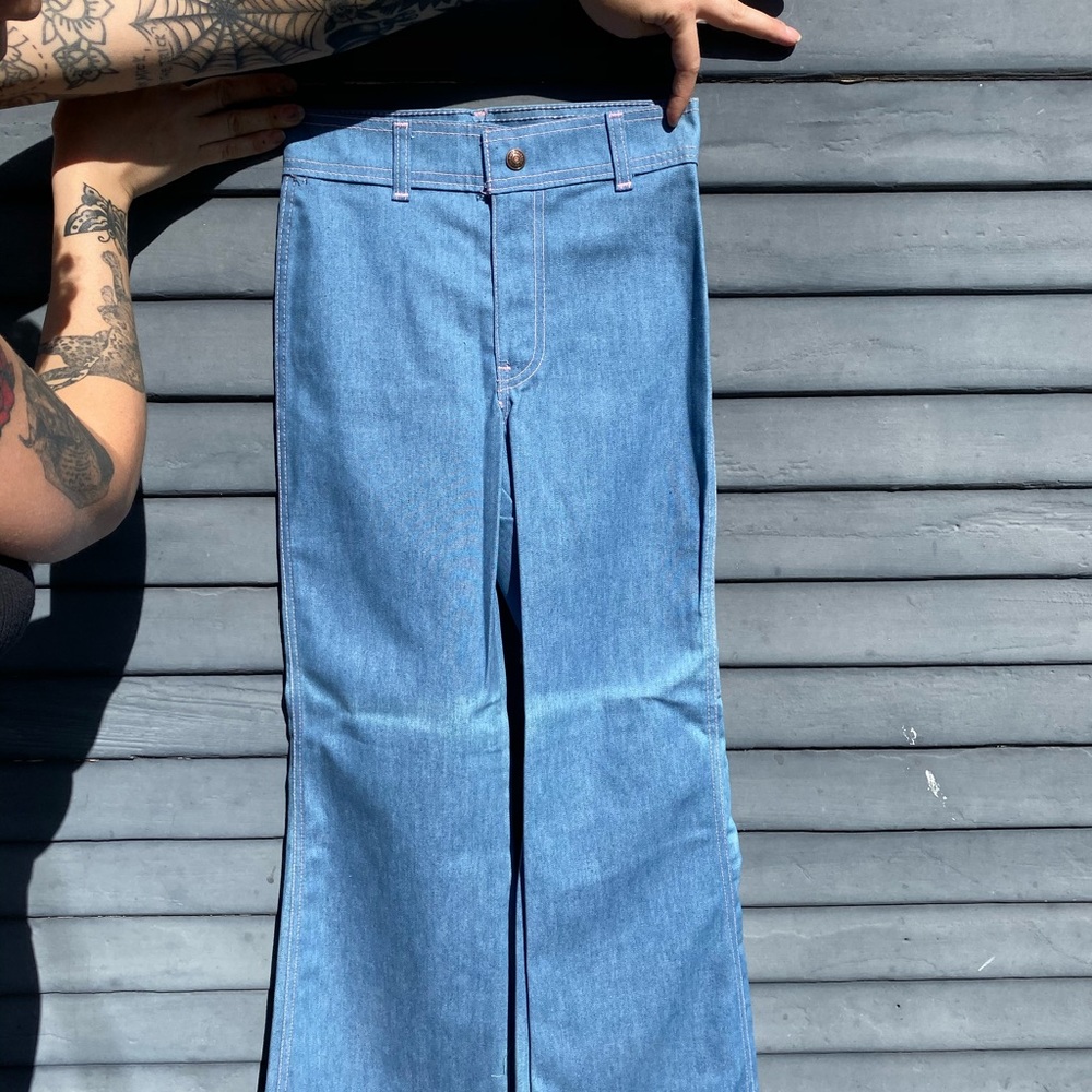 DEADSTOCK LEVIS